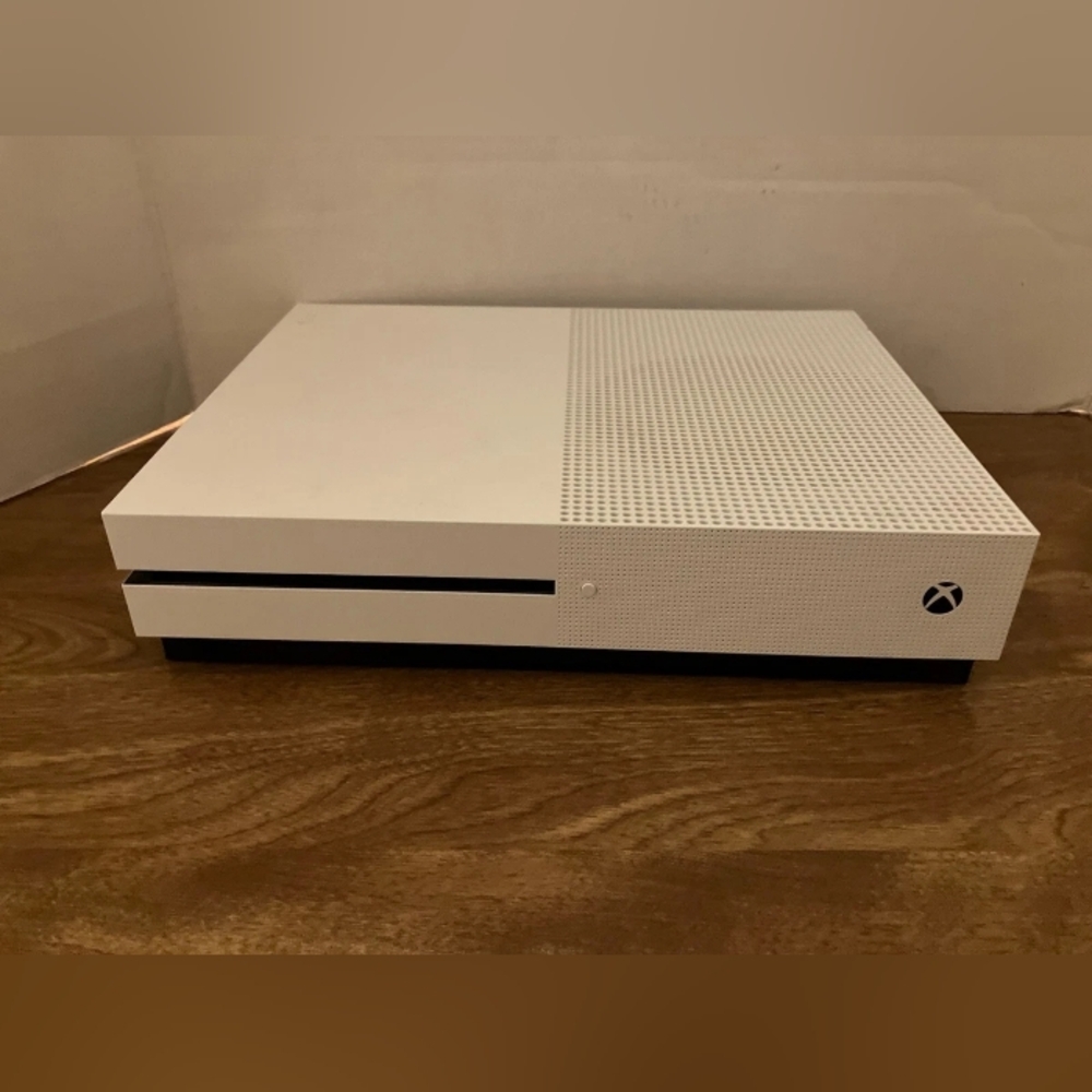 Xbox One S